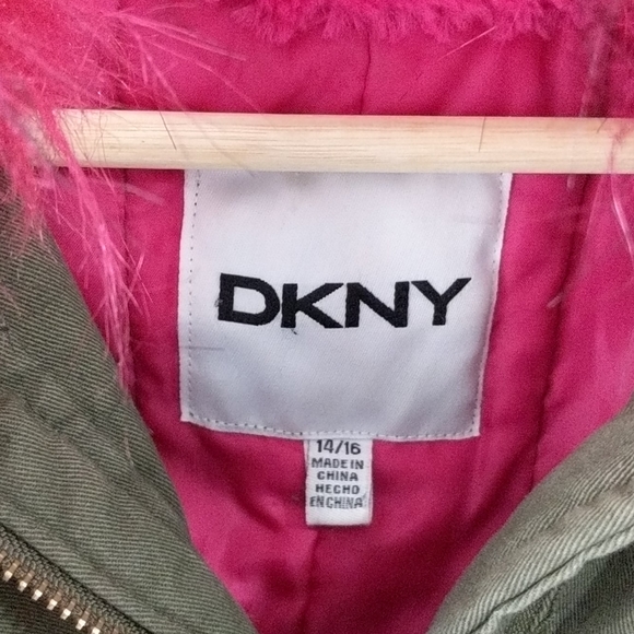 Girls DKNY winter jacket - Picture 2 of 3